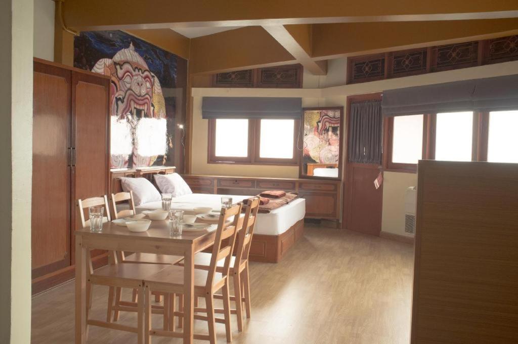 Alameda Suites Hotel Bangkok Dış mekan fotoğraf